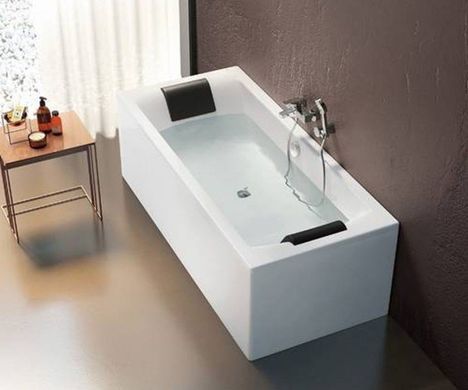 Ванна акриловая в комплекте с ножками и подголовниками Roca Hall 180x80 A248163000