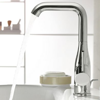 Змішувач для умивальника Grohe Essence New 32628001, Хром