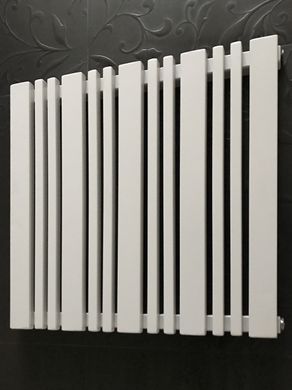 Горизонтальный дизайнерский радиатор отопления Arttidesign Lucca 13/550 белый матовый, Белый матовый