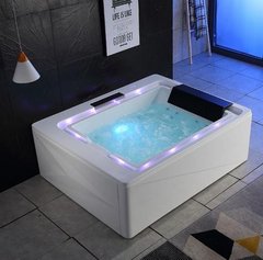 Гидромассажная ванна Golston G-U3601 пристенная, 1900x1550x720 мм